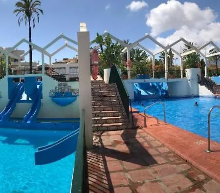 Benal Cozy With A Water Park. Lejlighed *