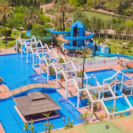 Apartman Benal Cozy With A Water Park. *