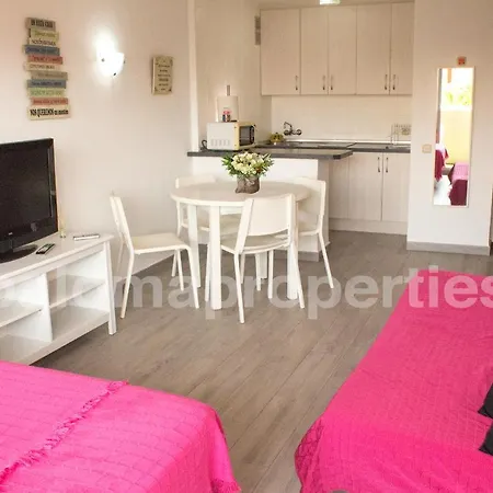 Apartman Benal Cozy With A Water Park.